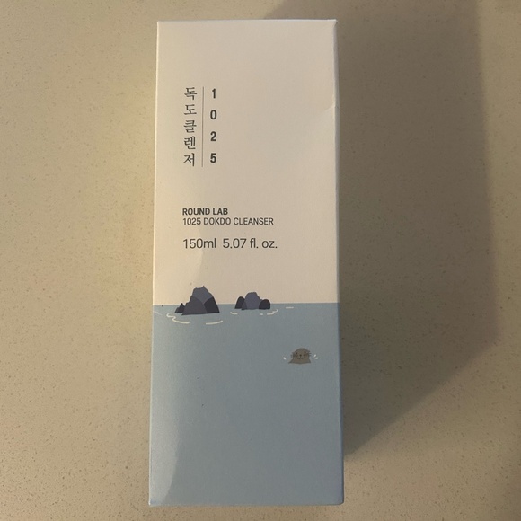 Round Lab 1025 Dokdo Cleanser - Picture 7 of 7